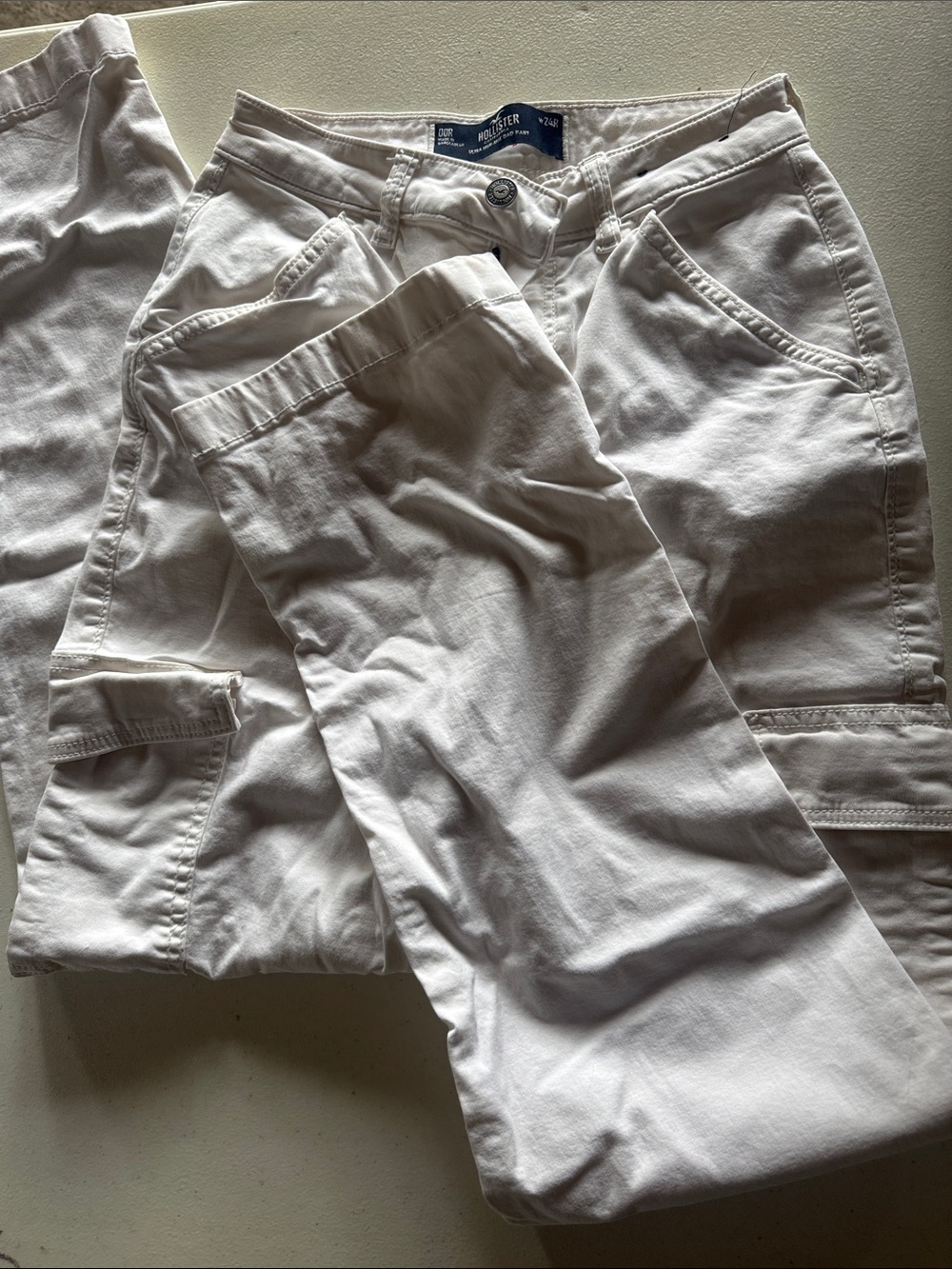 Hollister women Off-White Cargo Pants